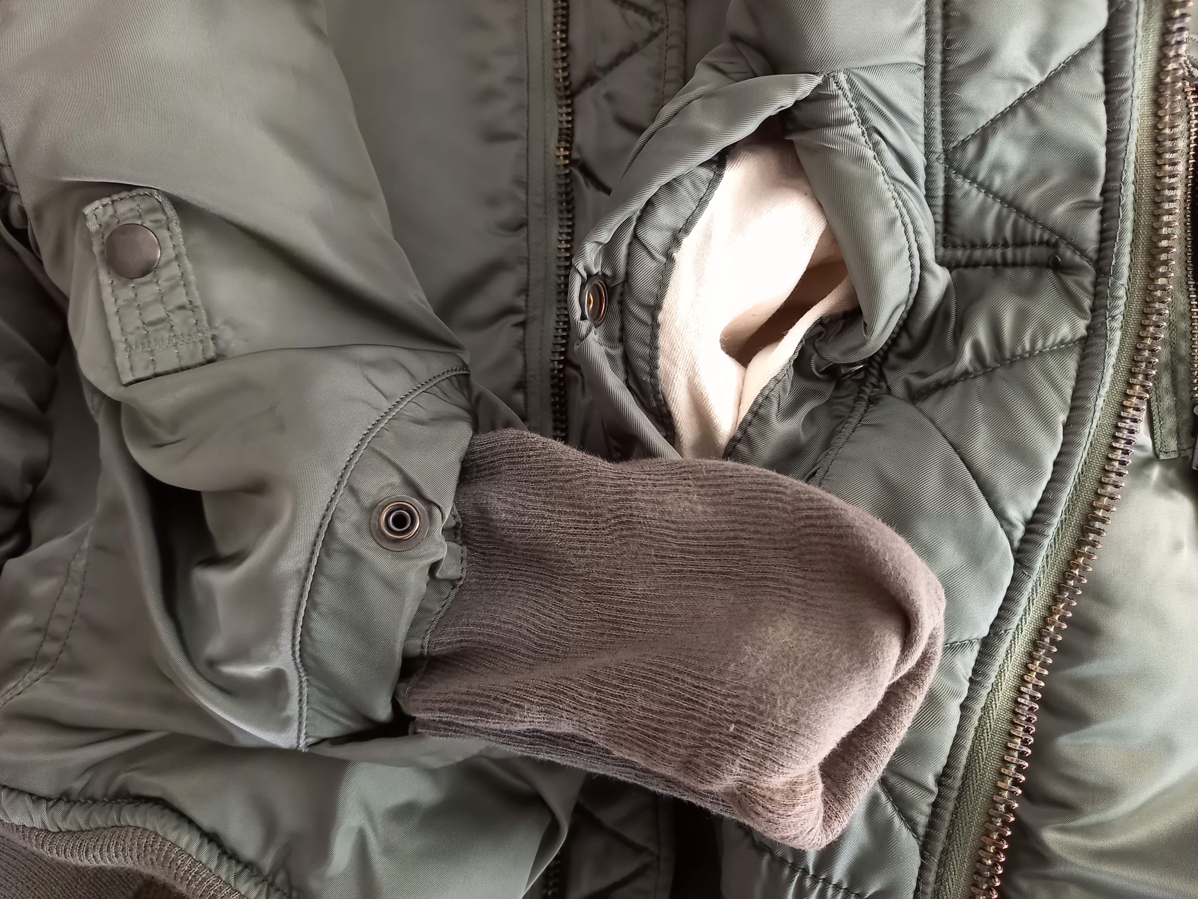 09 Pockets.jpg