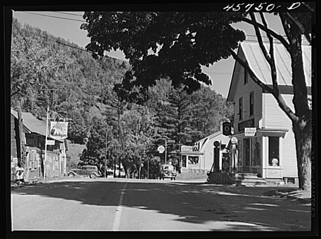 1941 September Tunbridge Vermont.jpg