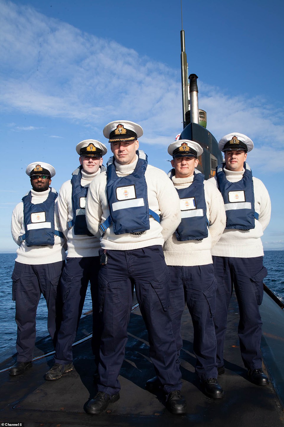 47789947-9980695-Pictured_Crew_members_on_board_HMS_Trenchant.jpg