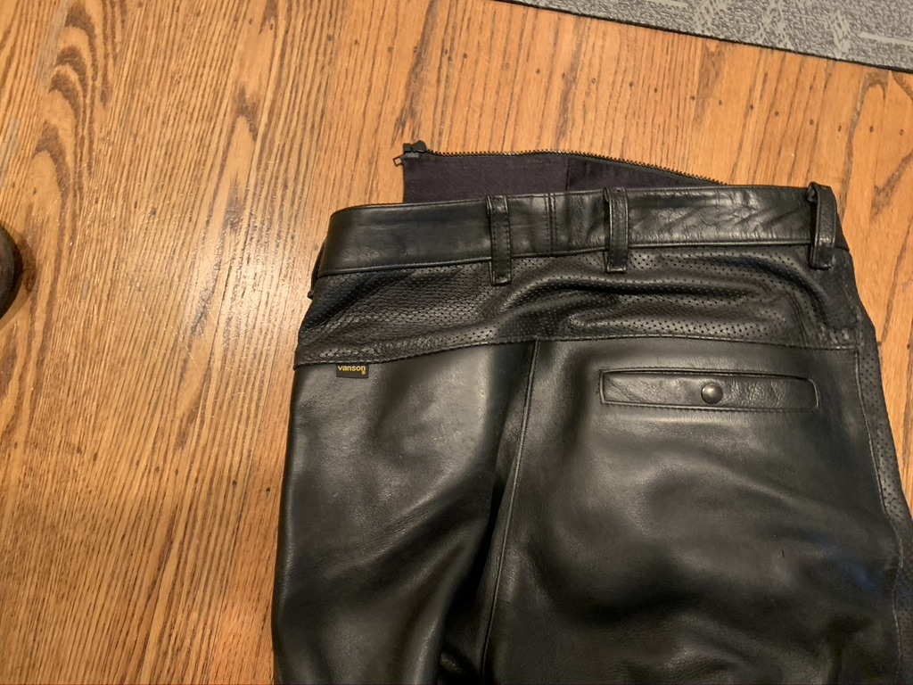 Vanson sport rider leather pants 34 / 36 solid and Vanson sport rider leather pants 34 / 36 solid and