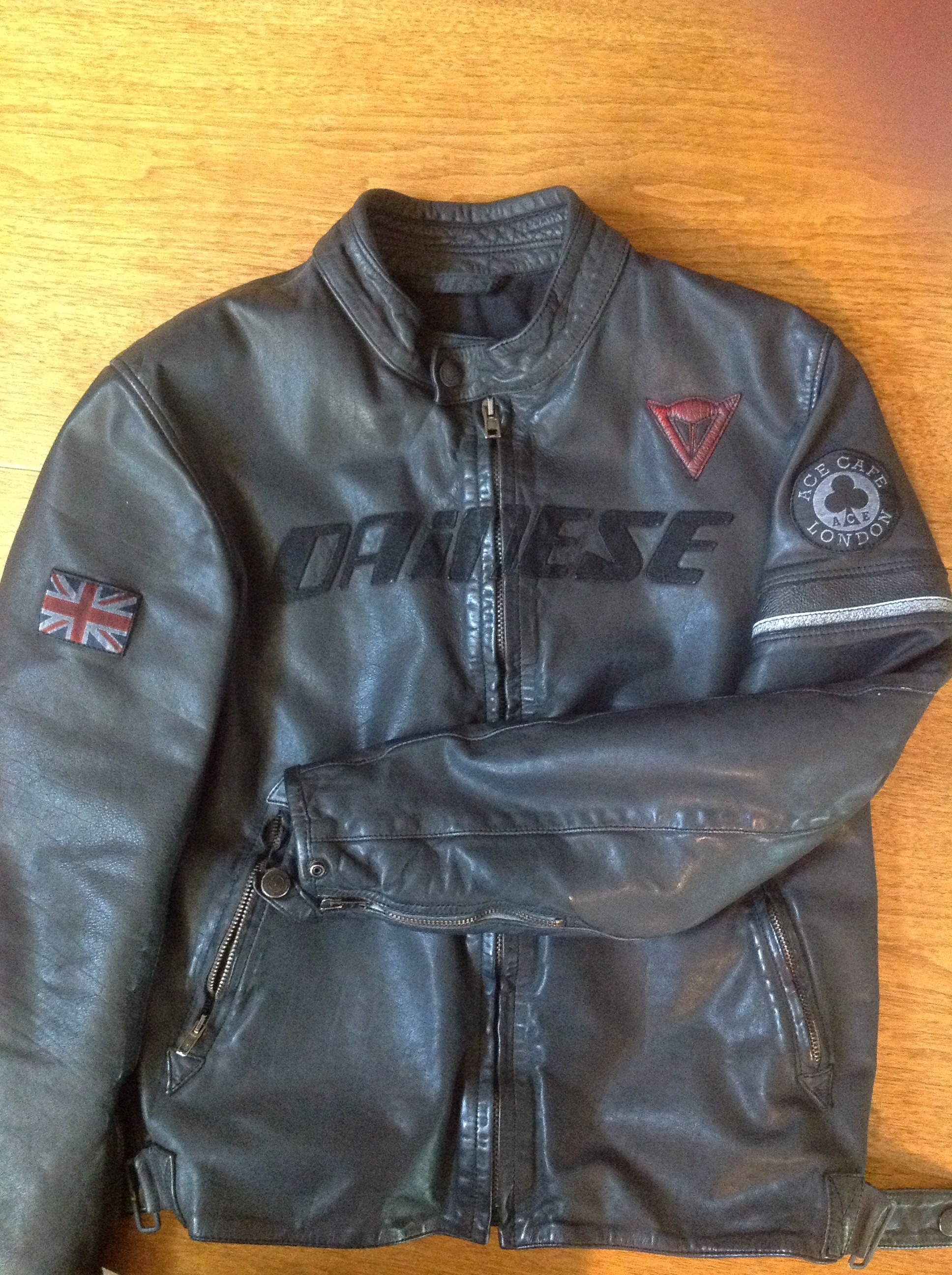 Dainese archivio on sale leather jacket