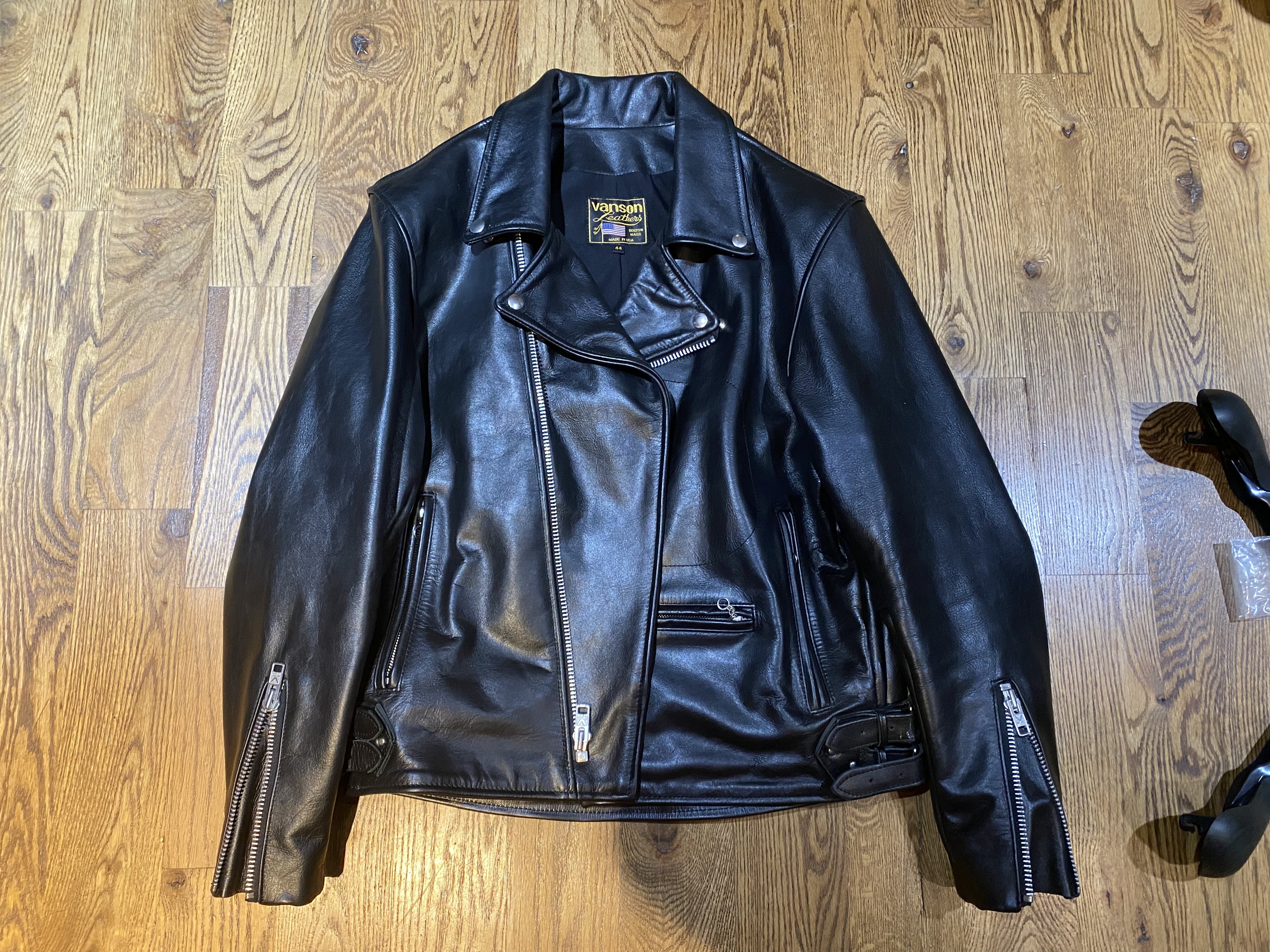 待望の再入荷! バンソン ドミネーター VANSON 36 - 通販 - www