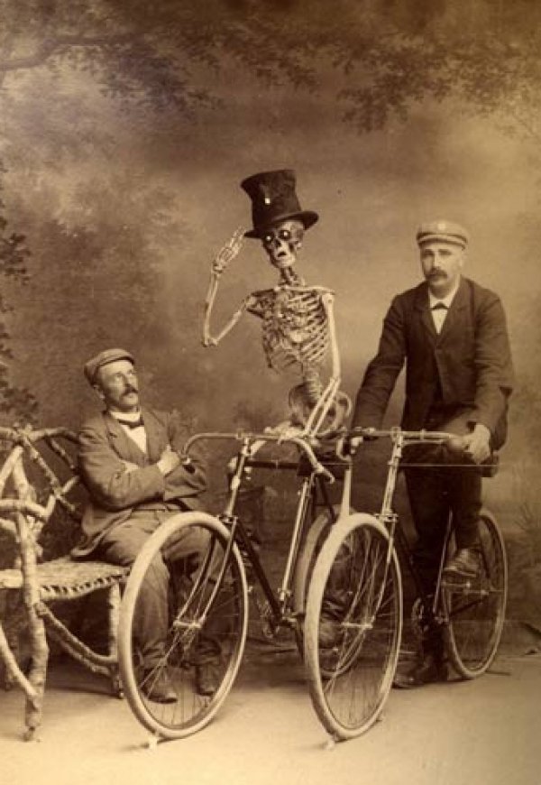 96e96ba033bdf37d5d455099e2915ed6-old-fashioned-skeleton-riding-bicycle.jpg