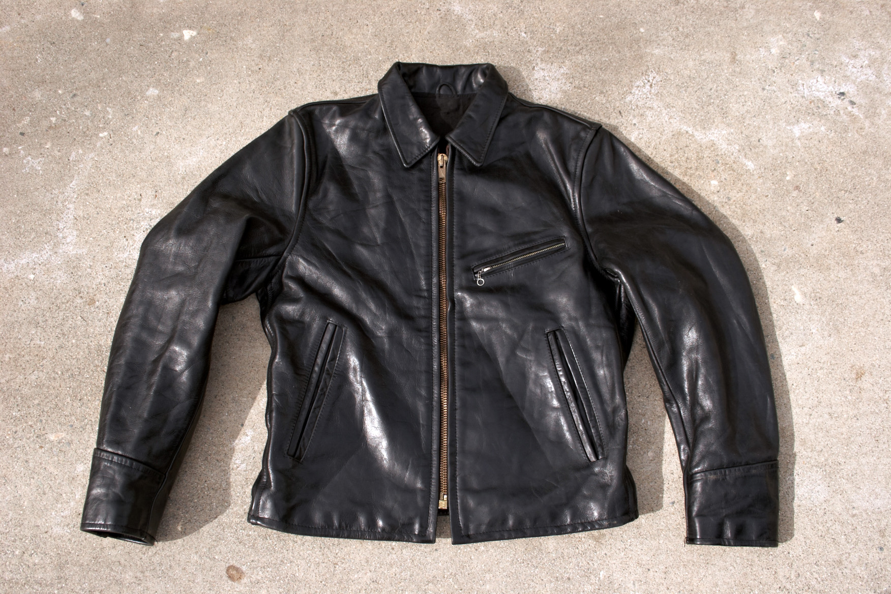 Anyone got pictures of an older Aero steer hide jacket in black? | Page ...