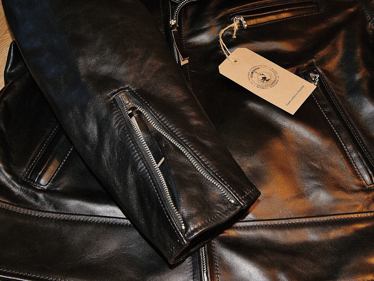 Aero Ridley Black CXL FQHH zip sleeves.jpg