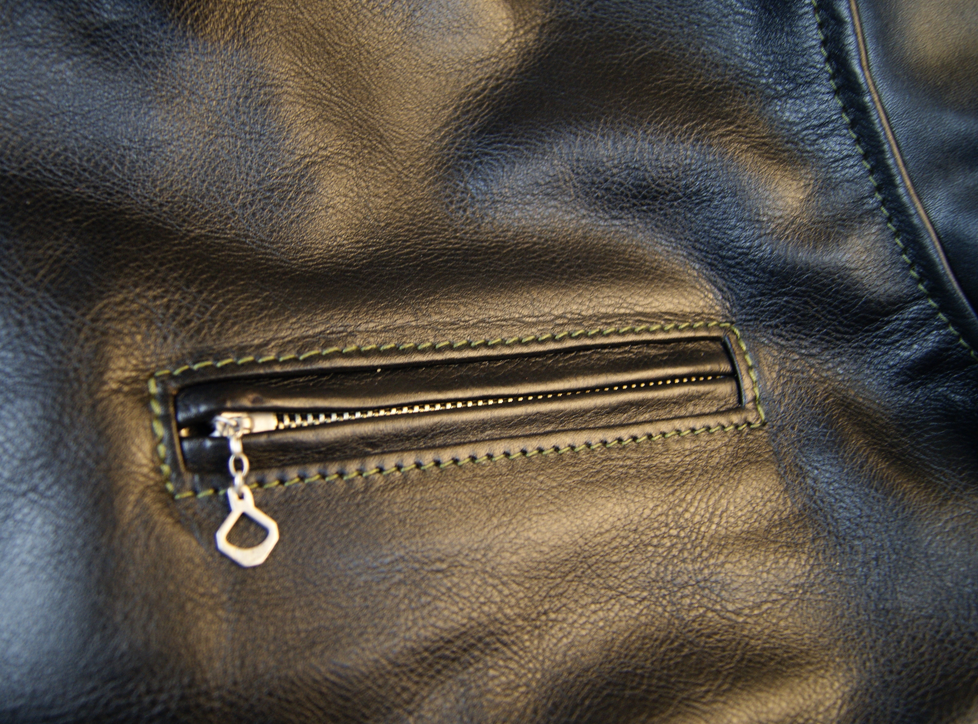 Aero Sheene Black Vicenza Horsehide NU8 chest pocket.jpg