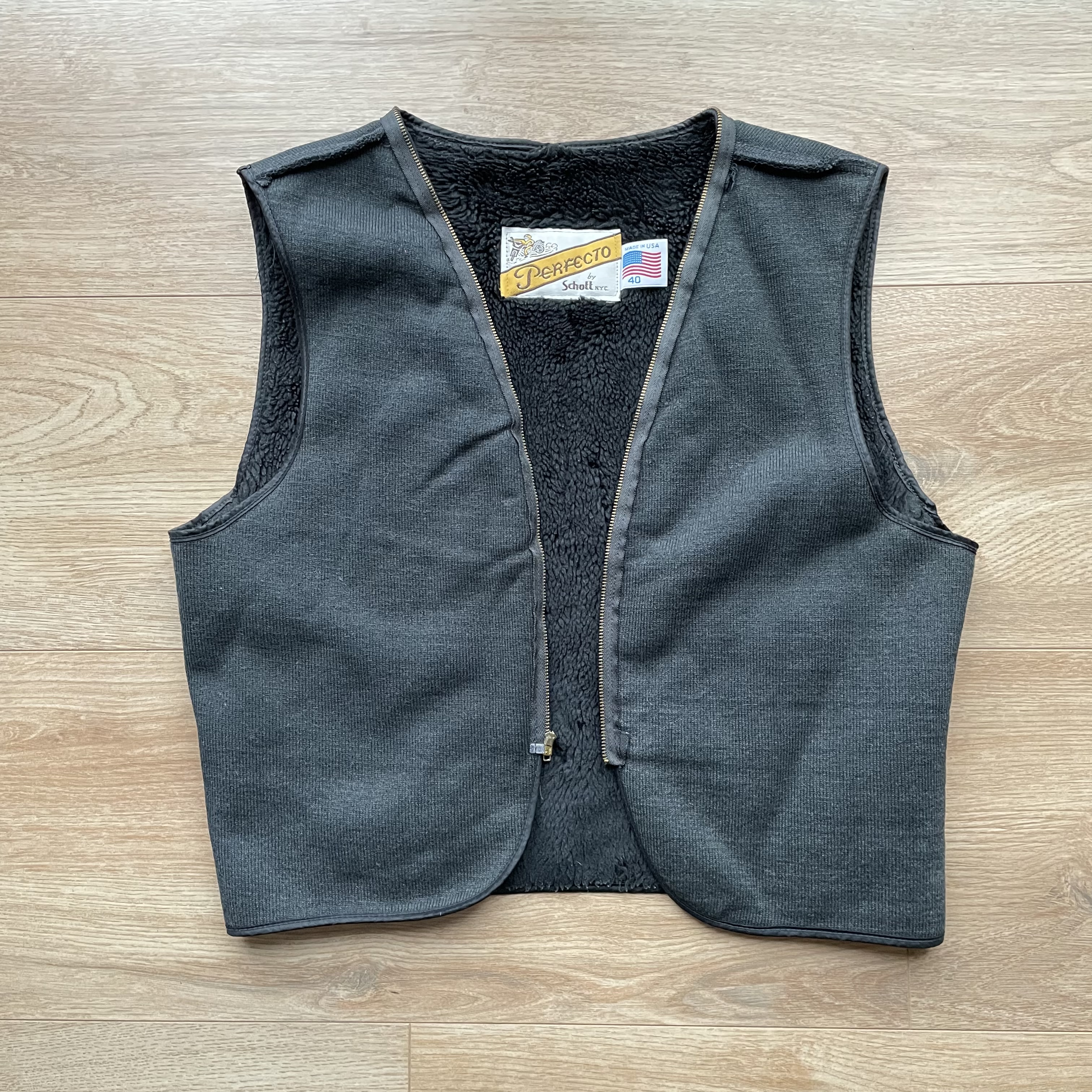 FS: 1980s Schott Perfecto 125 size 40 | The Fedora Lounge