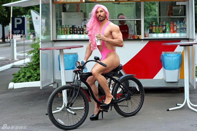 bicycle transvestite+on+bike.jpg