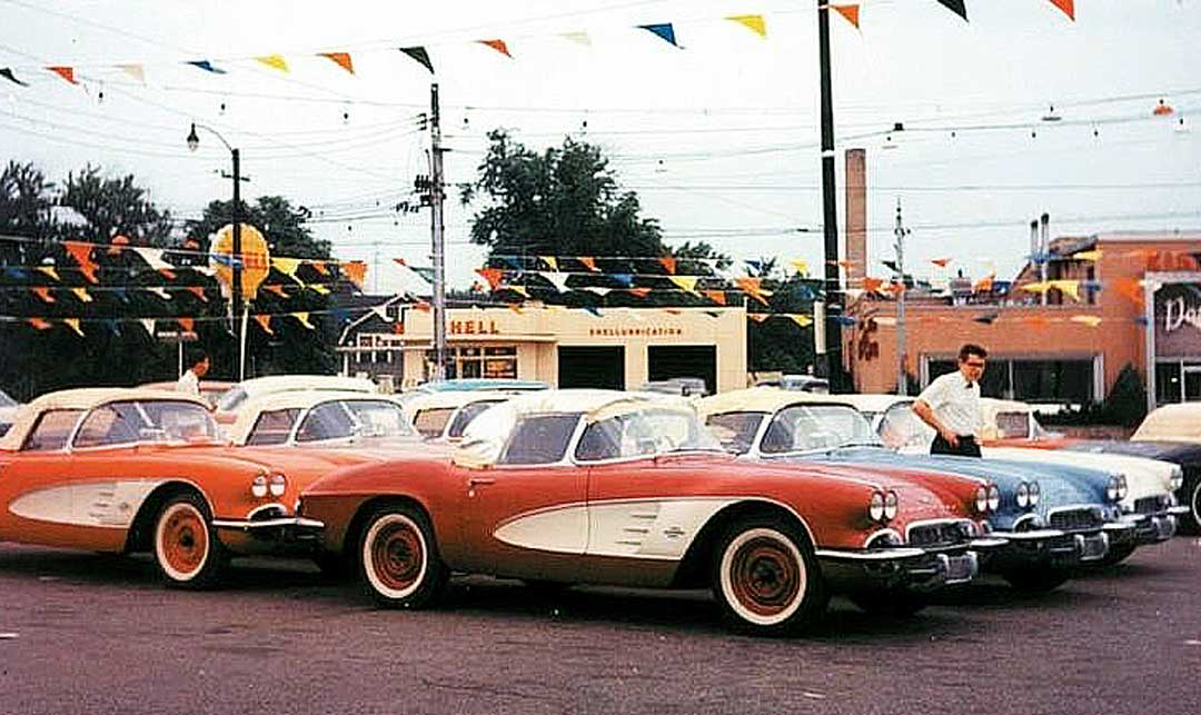 Brand-New-Early-1960s-Corvettes.jpg
