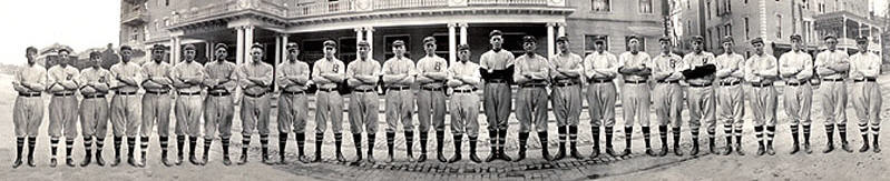 Brooklyn_Trolley-Dodgers_(1911_team_photo).png