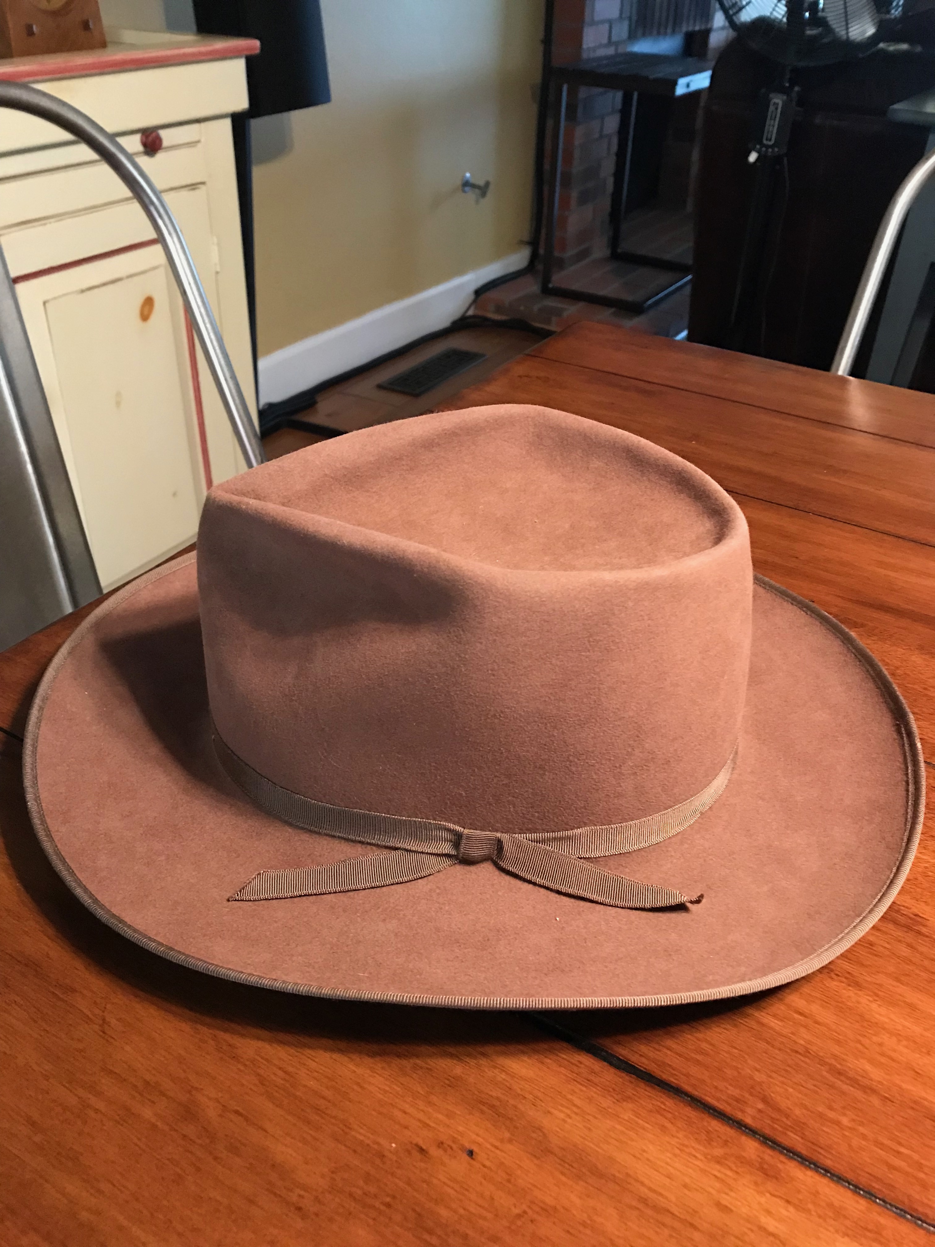 akubra bushman hat