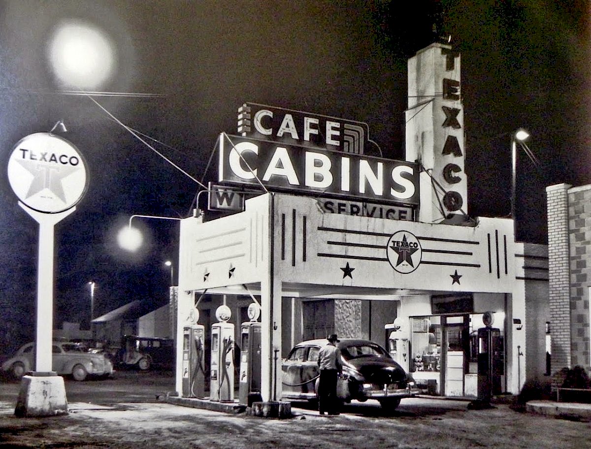 Cafe Cabins Texaco.jpg