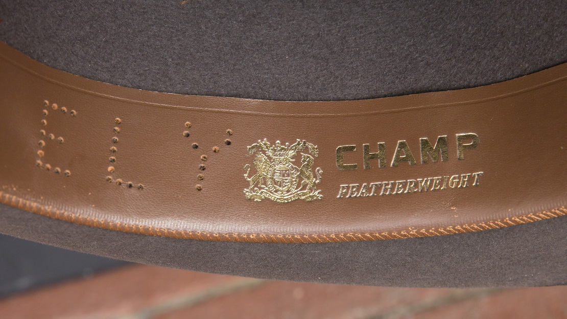 champ-feather_08-jpg.133654