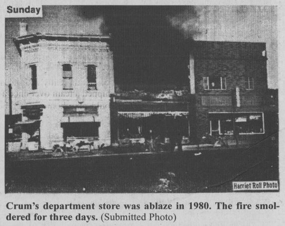 Crums_Department_Store_Fire_1980.JPG