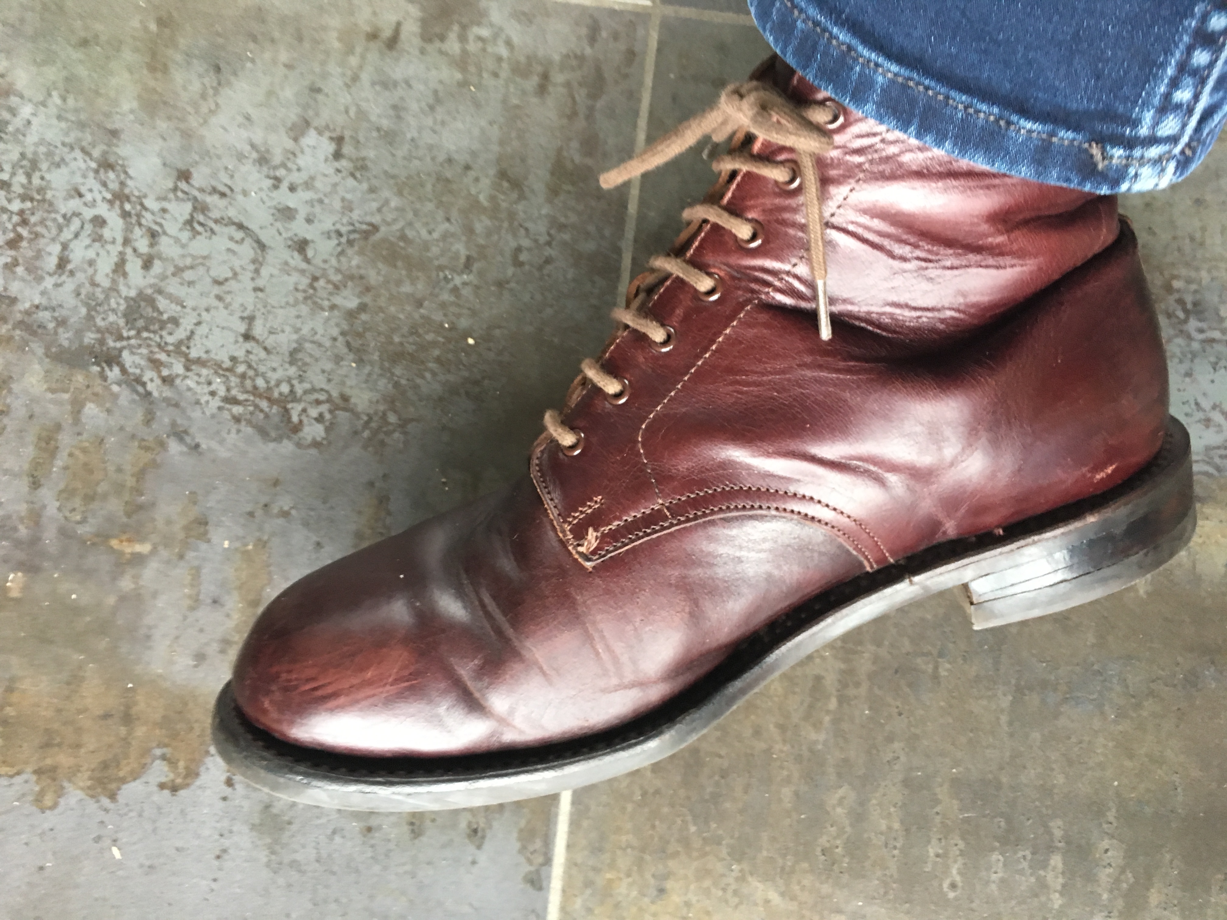 aero leather shoes