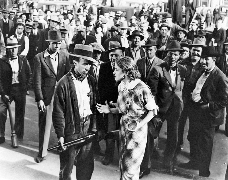 Fury mob scene 1936.jpg