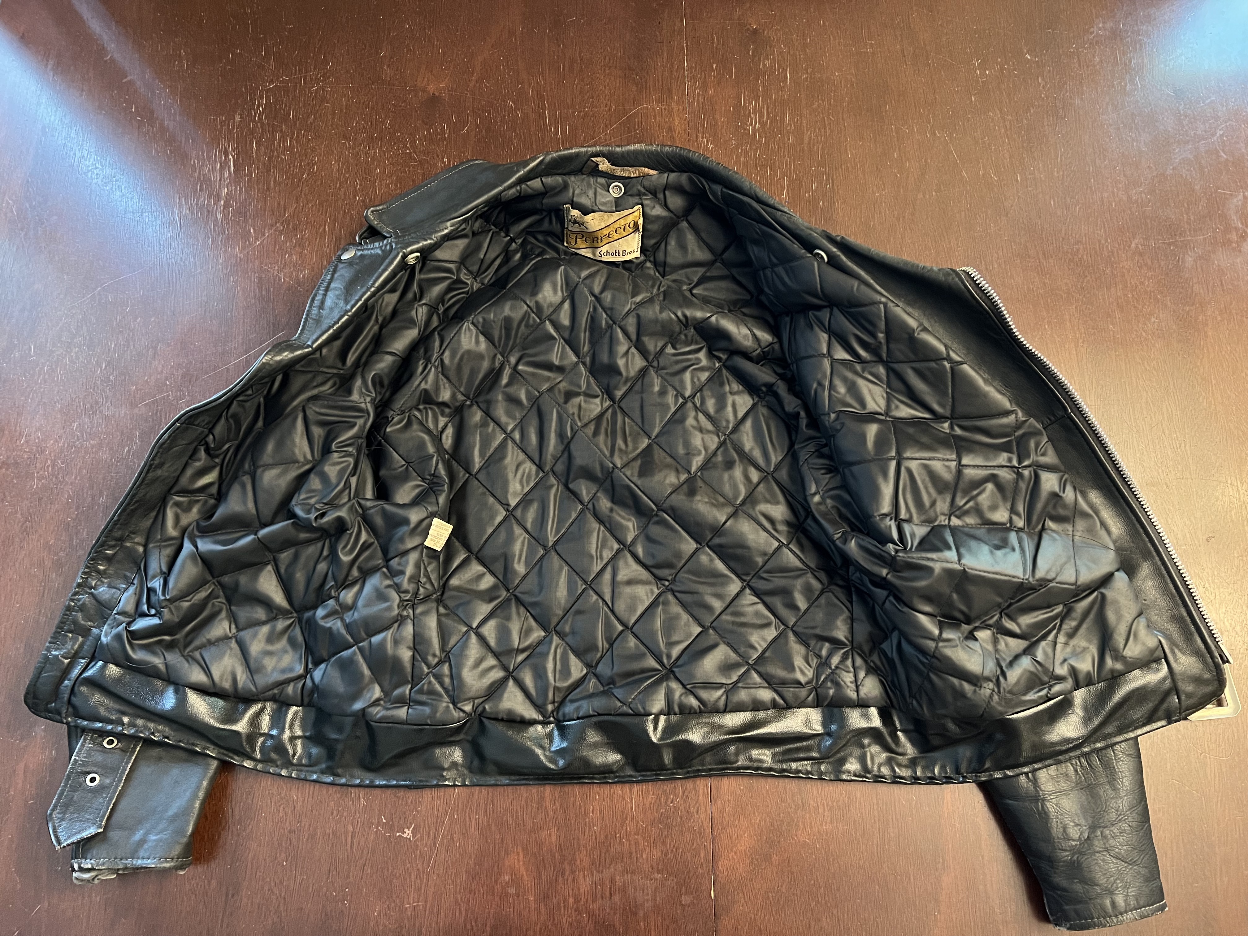 Schott Perfecto 613 42 Bull Label Talon Zip Solid Shape Great