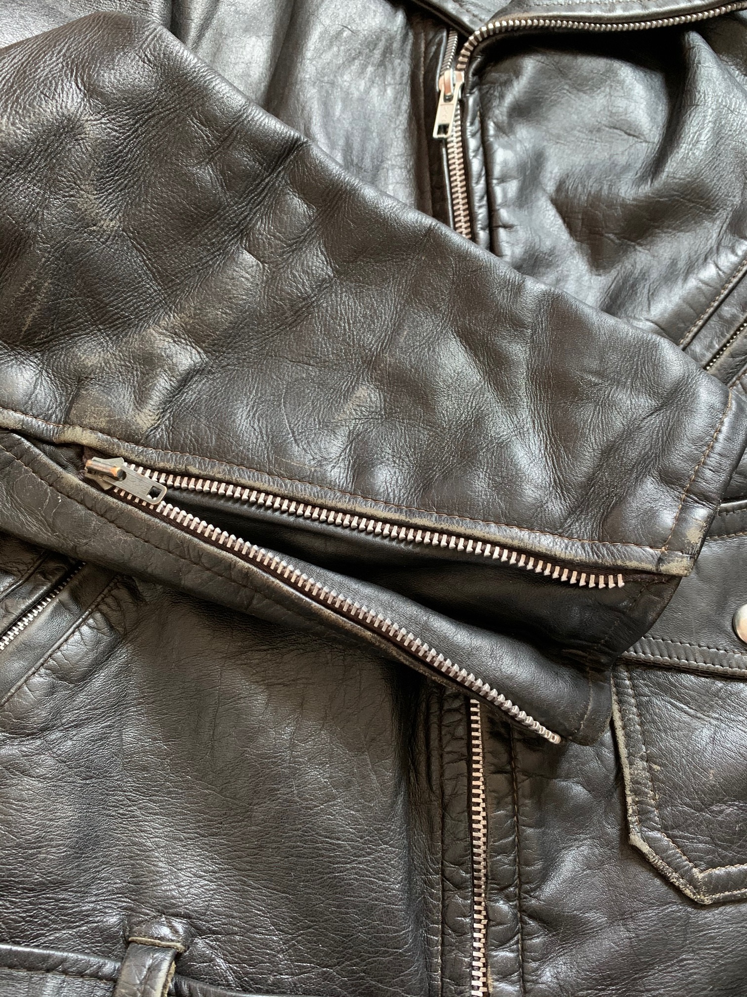 Vintage Fidelity Indian Ranger-style steerhide jacket, size 42-44 | The ...