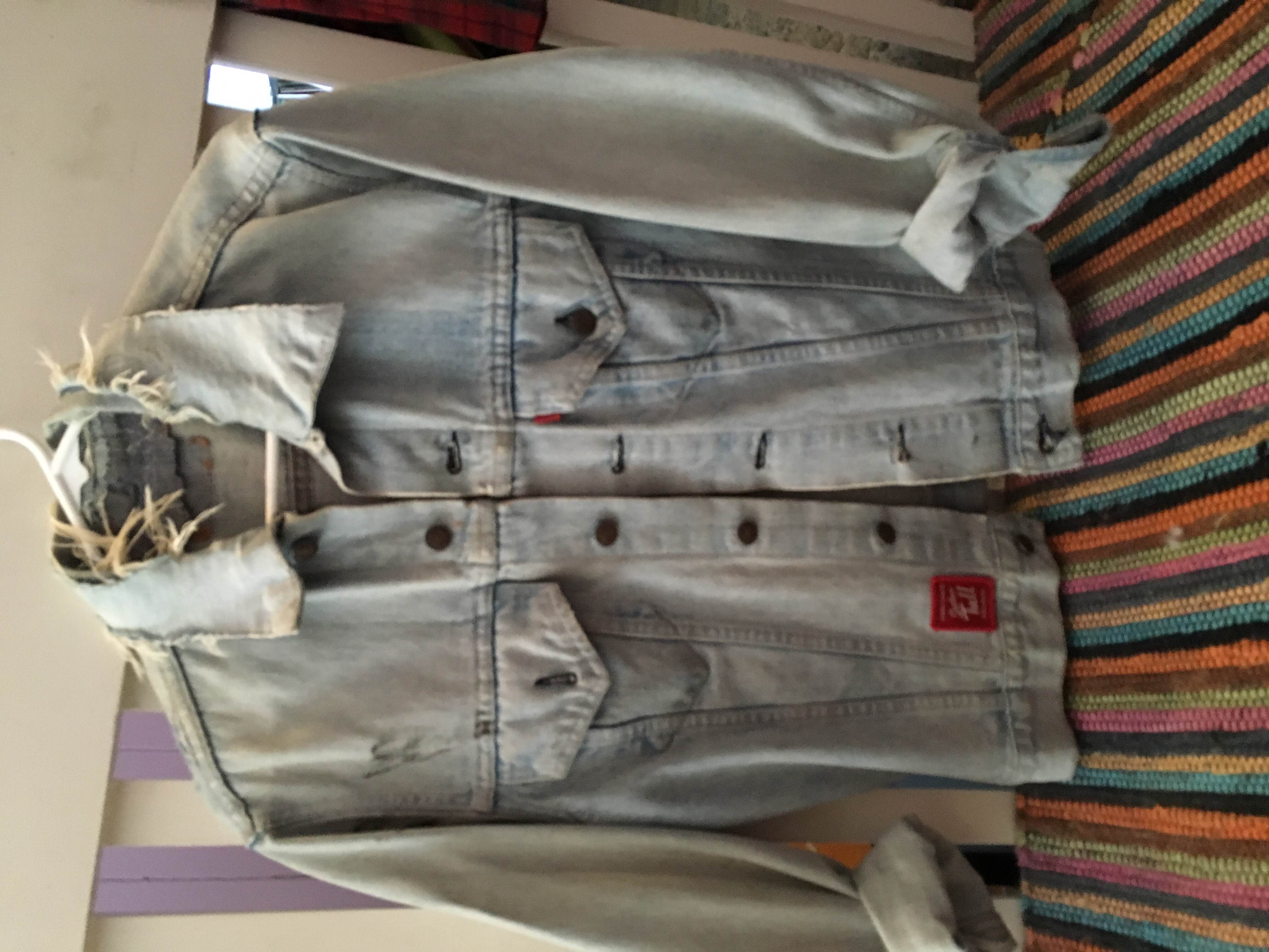 jean jacket 3.JPG