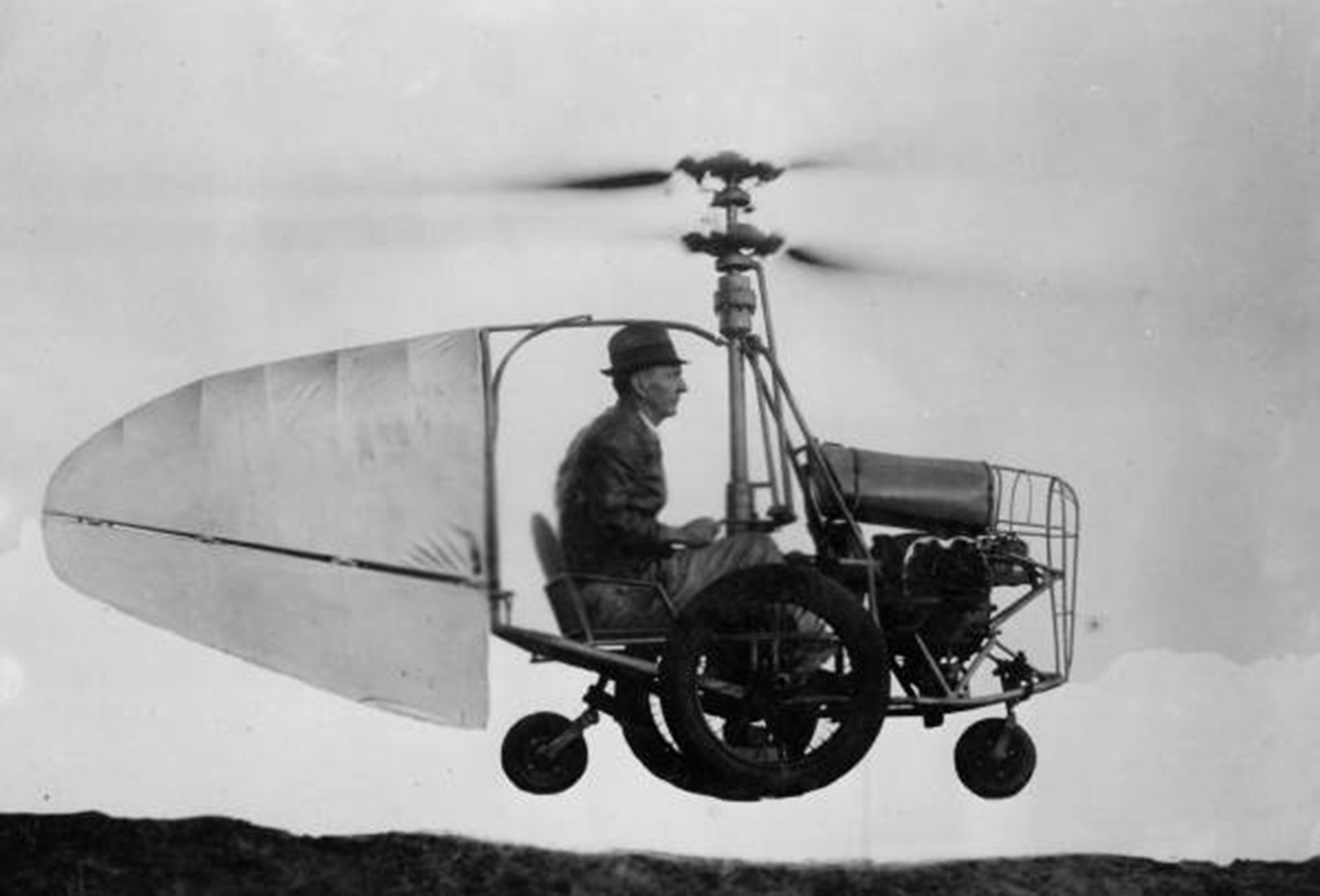 Jess_Dixon_Flying_Car_1940s.jpg