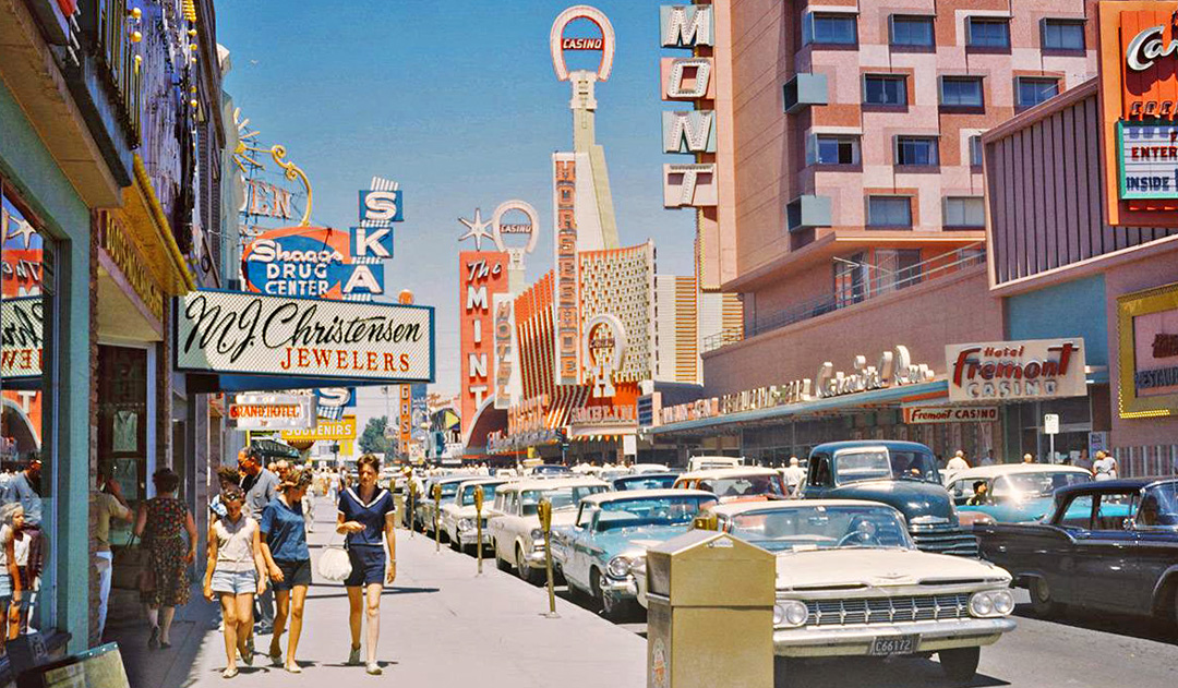Las-Vegas-Casinos-and-1950s-Cars.jpg