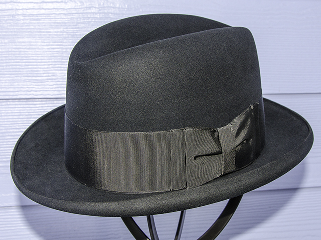 Lord's Hat side with bow.jpg