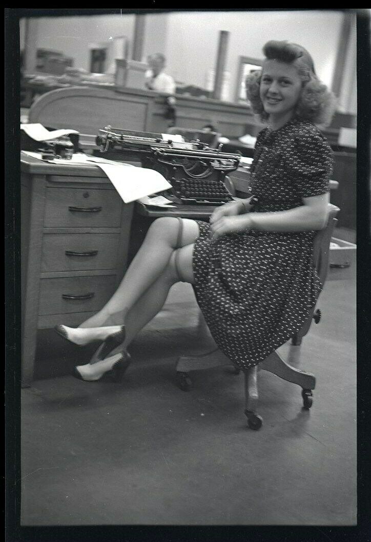 LQQK-vintage-1940s-negative-SWELL-OLD-SCHOOL-OFFICE.jpg