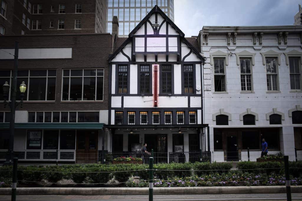 norton_ditto_houston_original_store_facade-jpg.179817