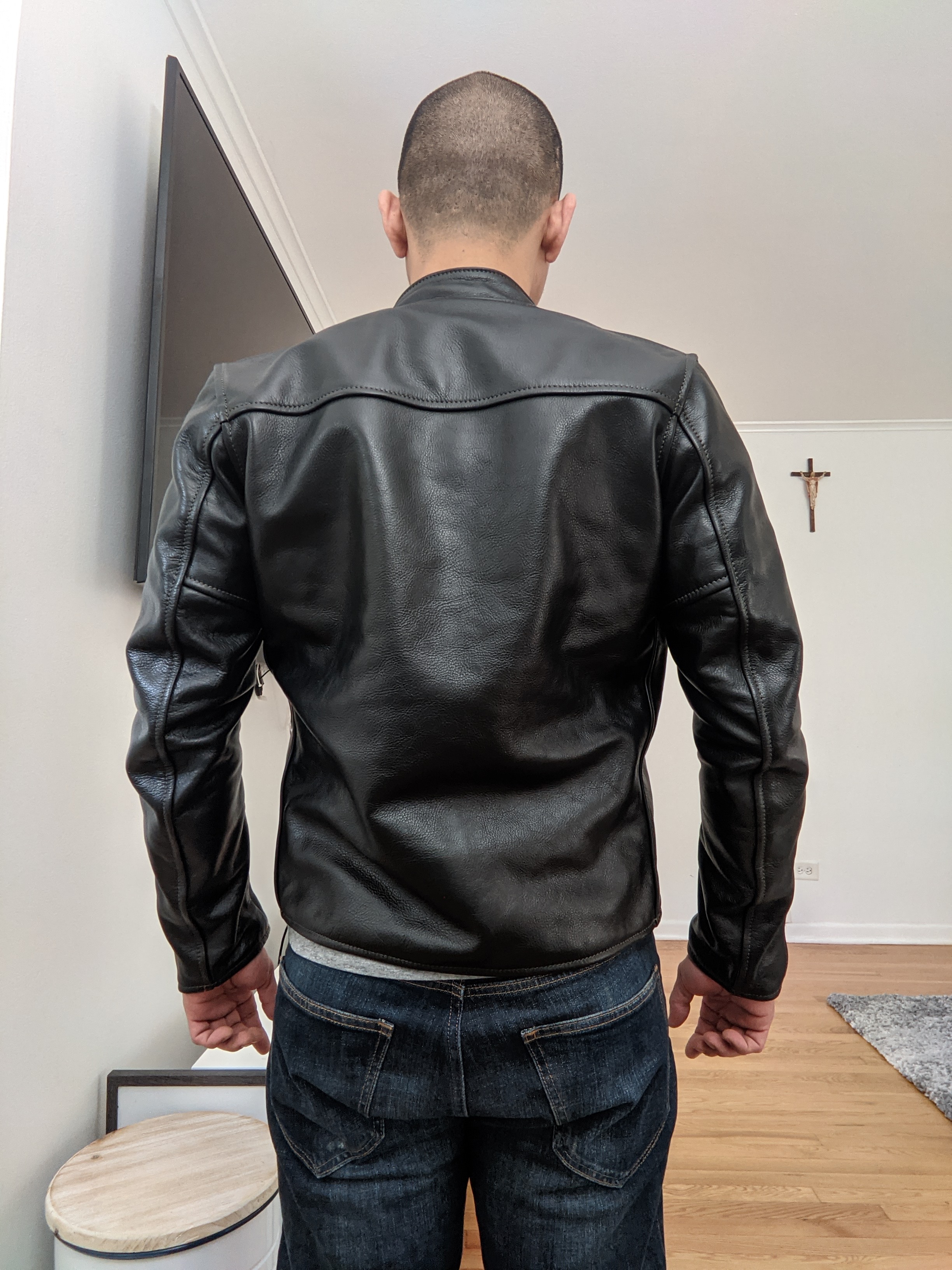 Leather jacket sleeve length hotsell