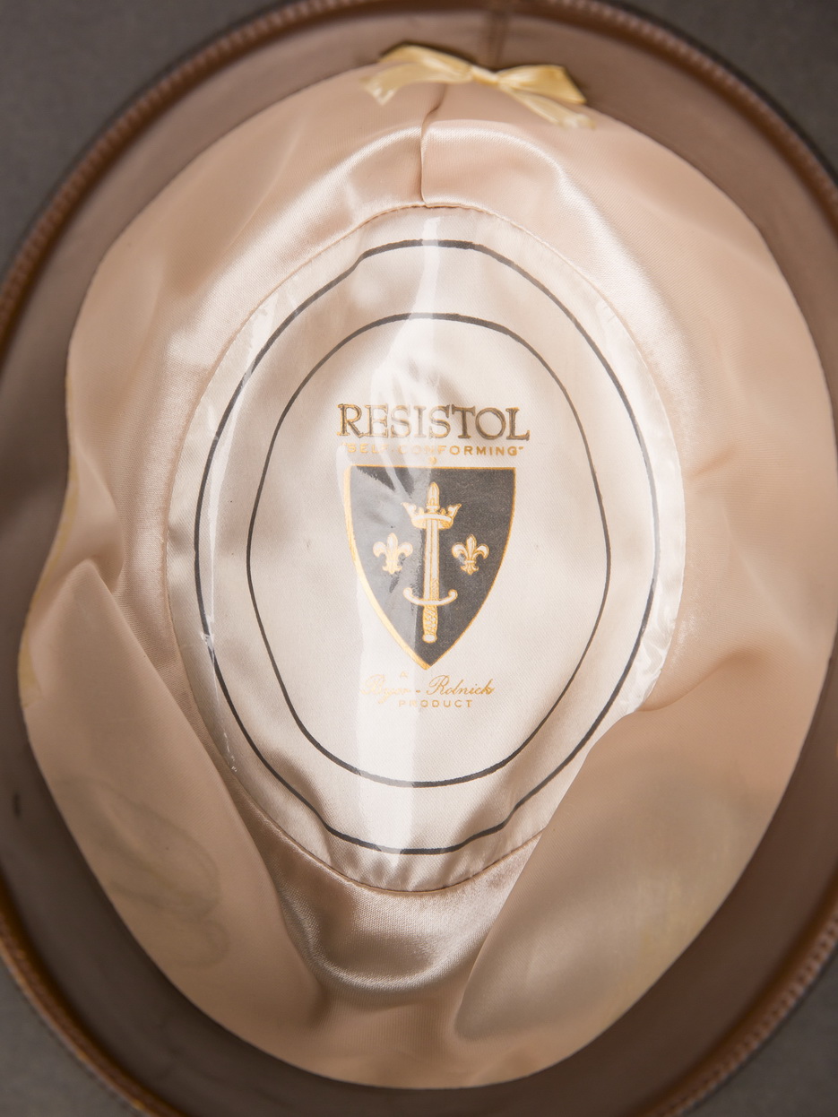 resistol-byer_07-jpg.149545