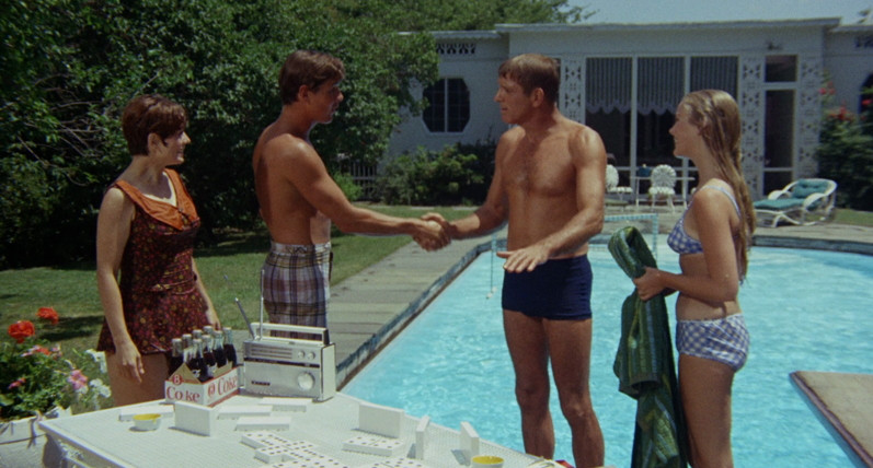 Review_449_Photo_1_-_The_Swimmer_(1968)_797_428_90.jpeg