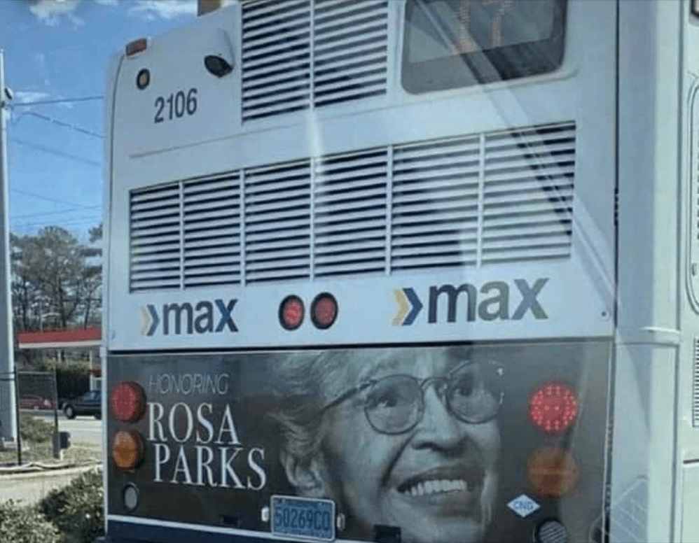 Rosa-Raks-on-bus.png