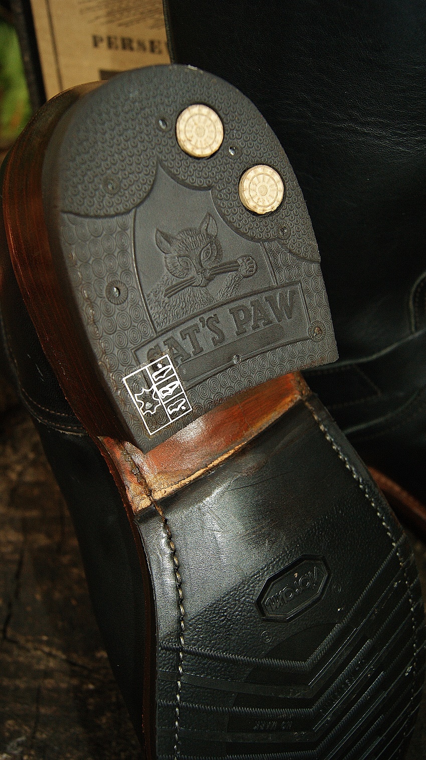 RRL 10.5 Black Engineer Boots Cats Paw 1 smaller.jpg