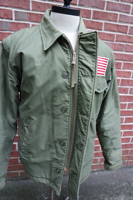 Vintage USN A-2 Navy Deck Jacket (1962 - VIETNAM ERA) 42-44 Large