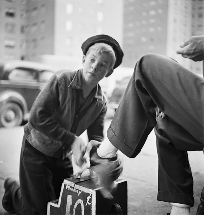 shoe shine boy_vintage-photographs-new-york-street-life-stanley-kubrick-59a925d883b2d__700.jpg