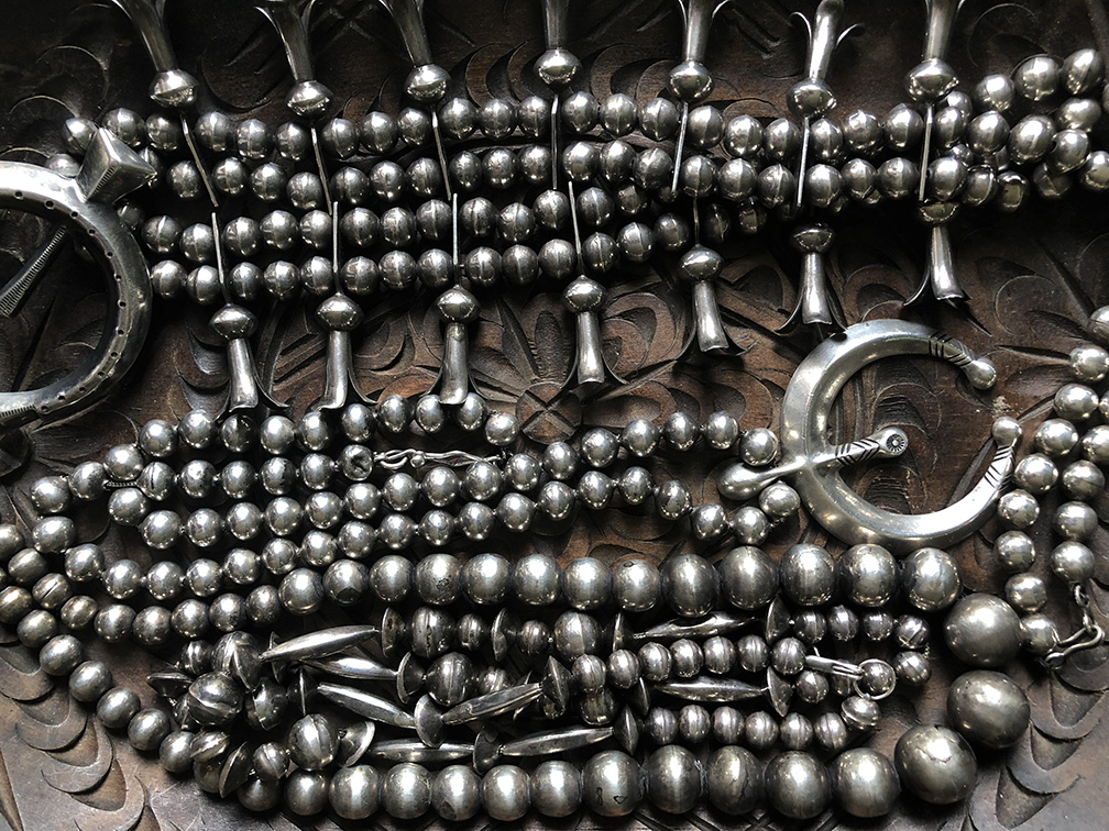 silver_beads.jpg