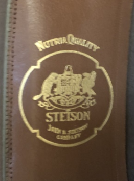 Stetson_Nutria_Crest.PNG