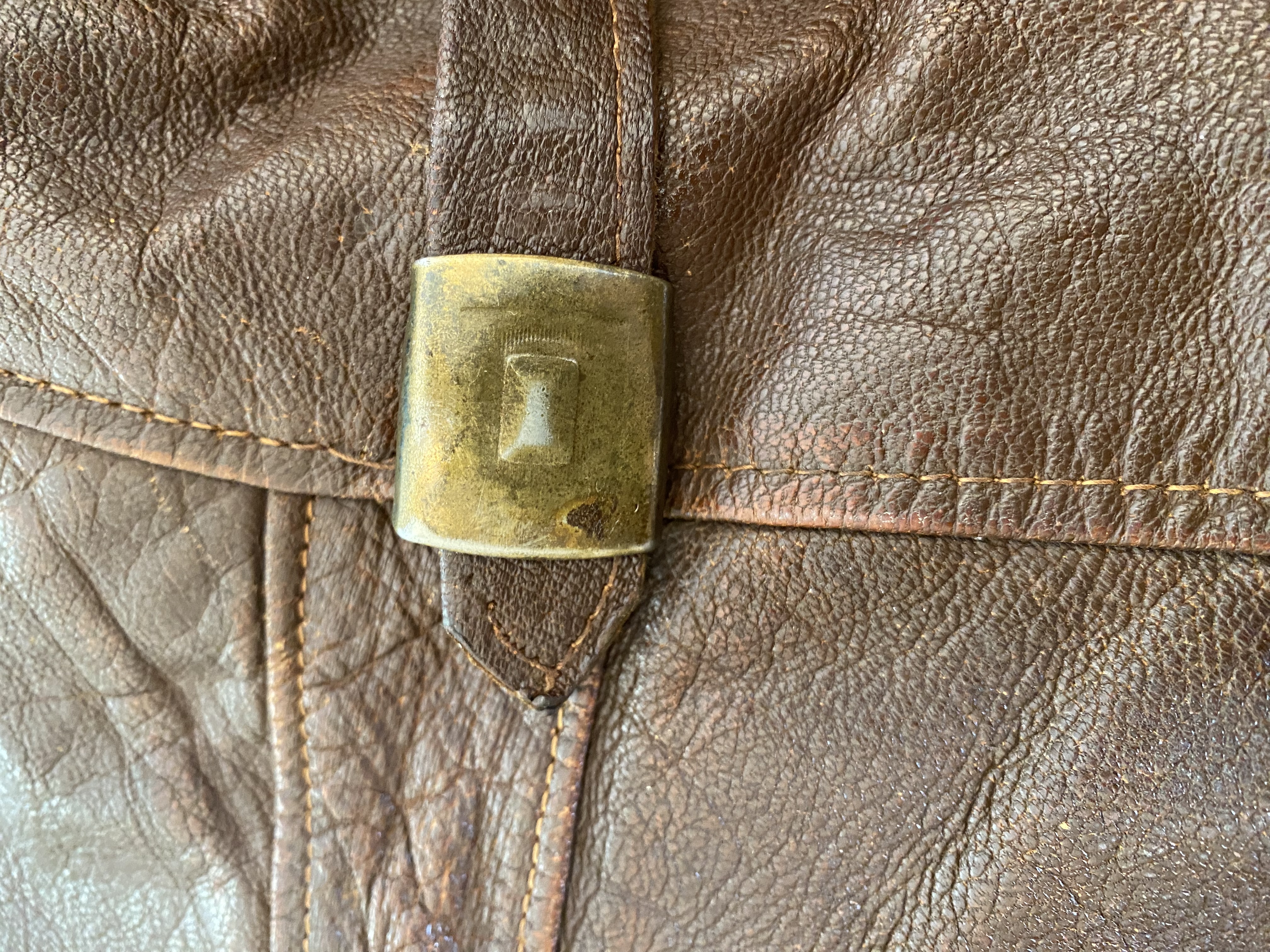 SW aviator buckle.jpeg