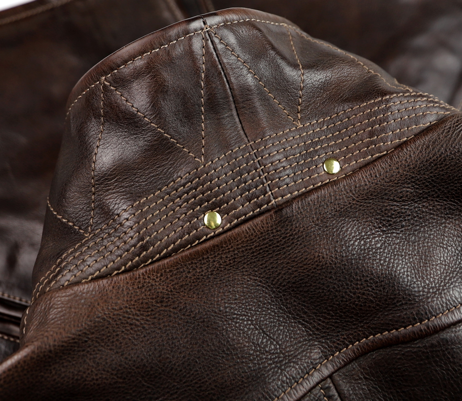 Thedi Hektor Brown Canneto Cowhide L1 collar stitching.jpg