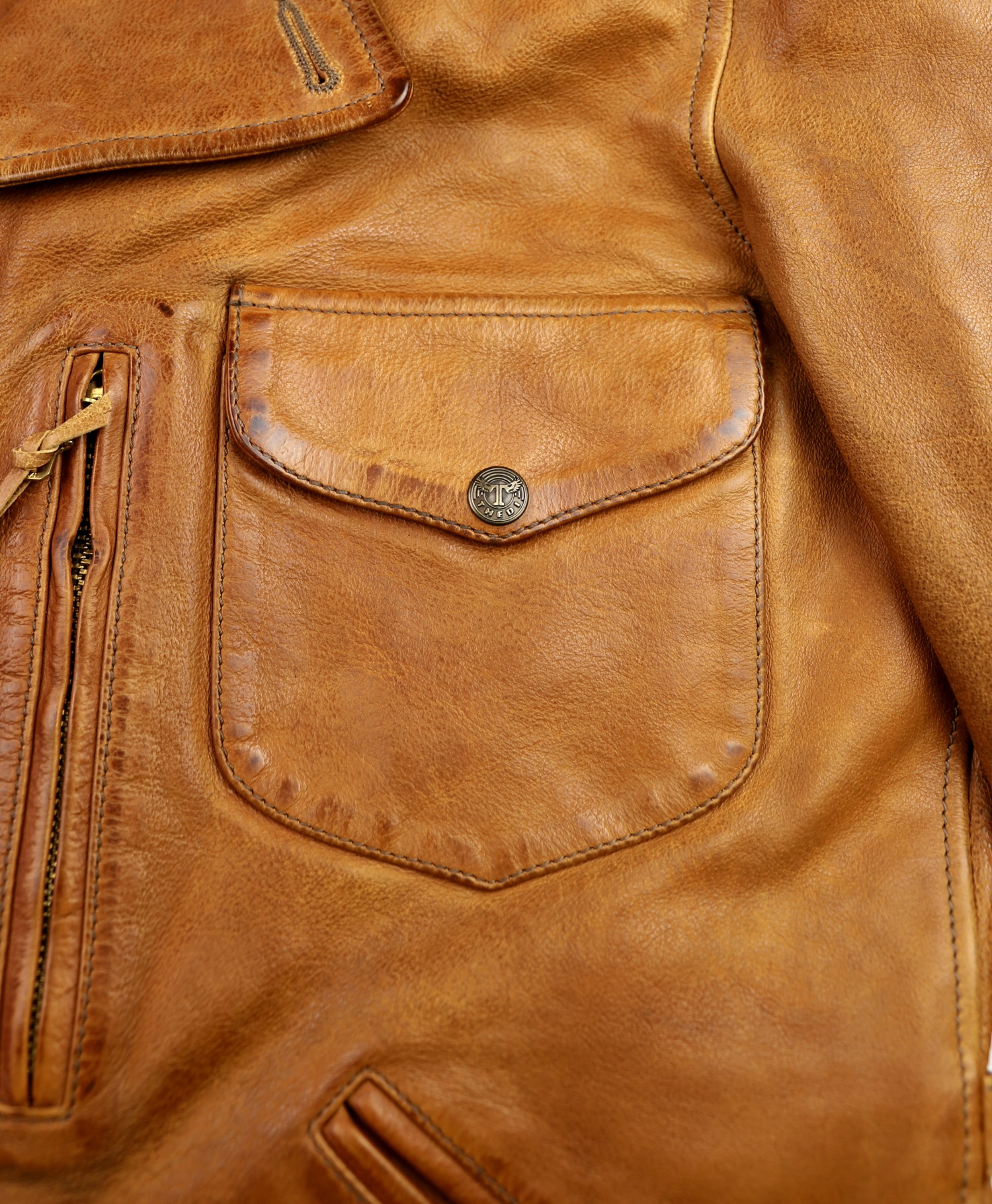 Thedi Hektor Cognac Buffalo M34 chest pocket.jpg