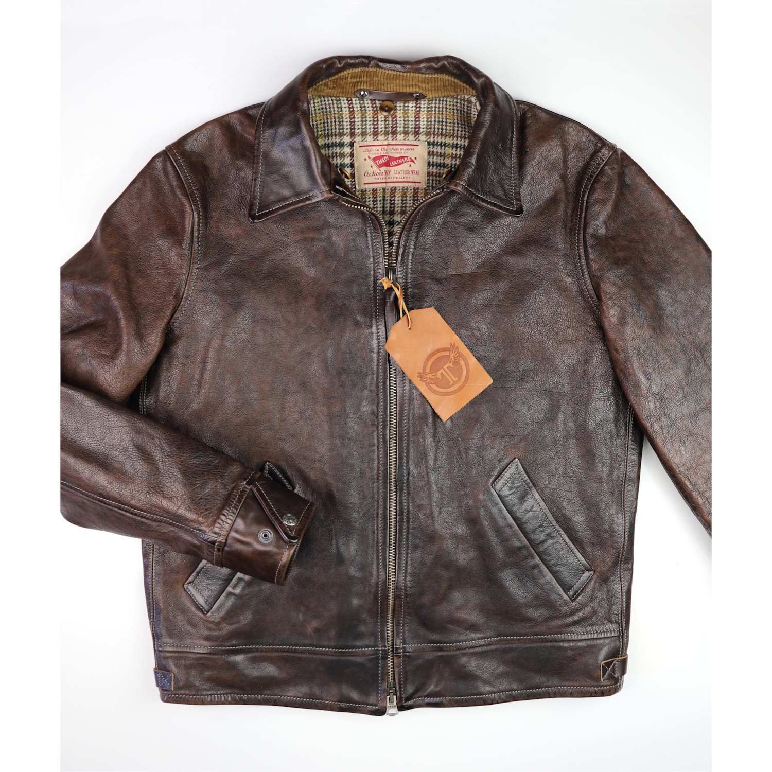 Thedi Idas Espresso Toscano Buffalo L4 front IG square.jpg