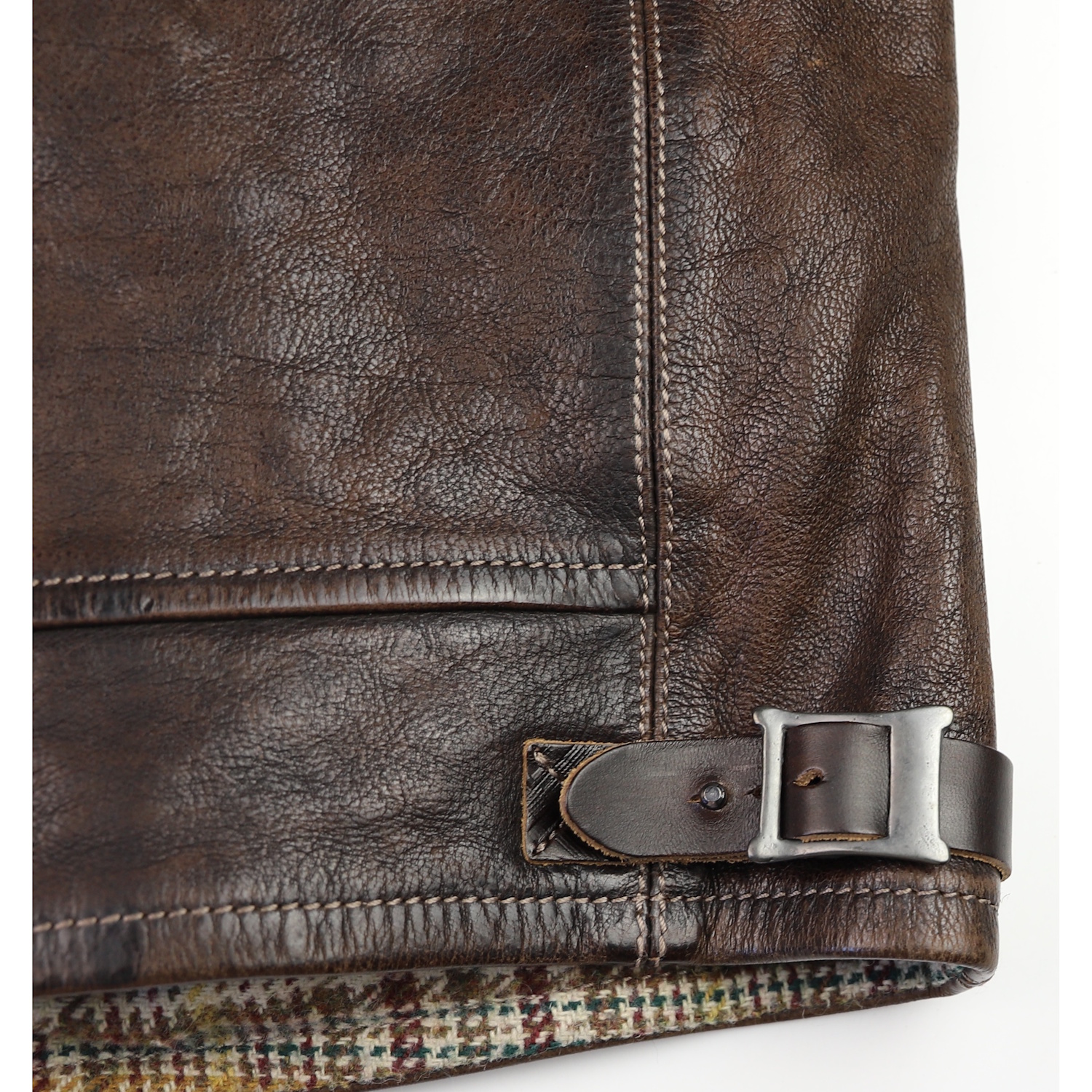 Thedi Idas Espresso Toscano Buffalo L4 side buckle IG square.jpg