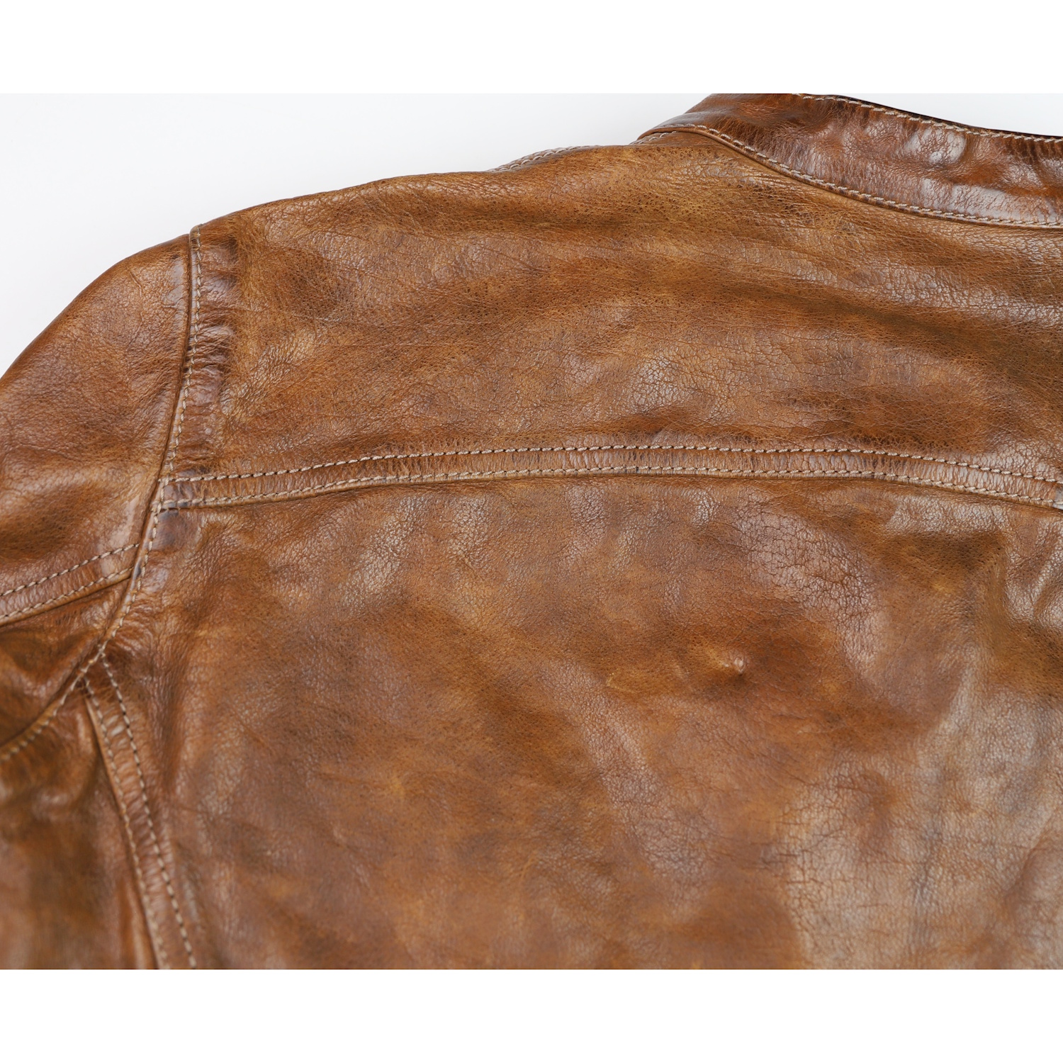 Thedi Phenix Cafe Racer Light Brown Toscano Buffalo upper back.jpg