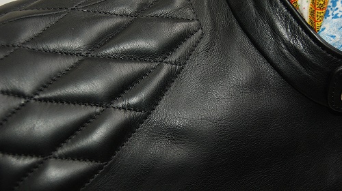 Thedi_Quilted_Cafe_Racer_upper_chest.jpg