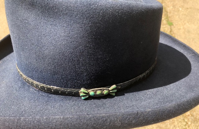 Turquoise_Band_On_Texas_Hatters_1.jpg