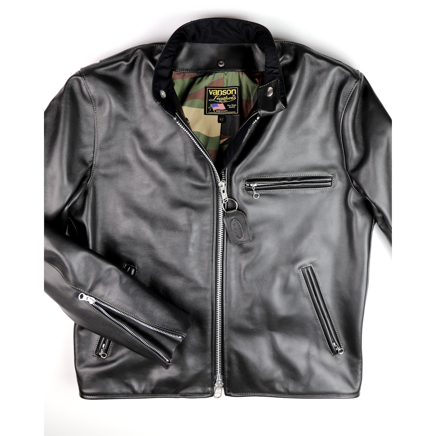 Vanson Model B Deluxe 42H front IG square.jpg
