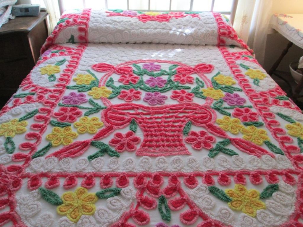 Vintage-Chenille-Bedspreads.jpg