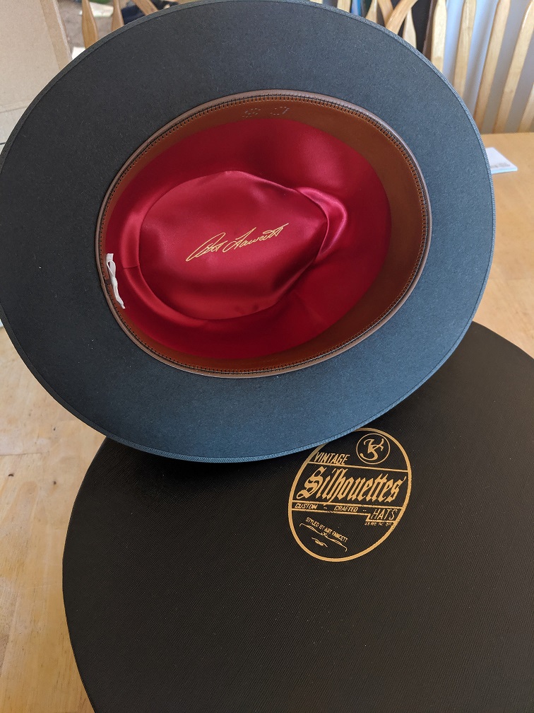 VS Hatbox.jpg