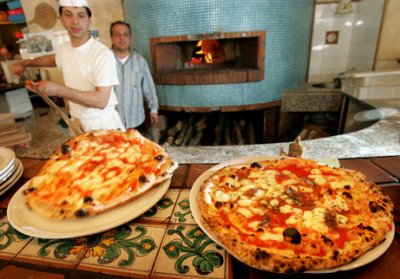 080630-italy-pizza_big.jpg