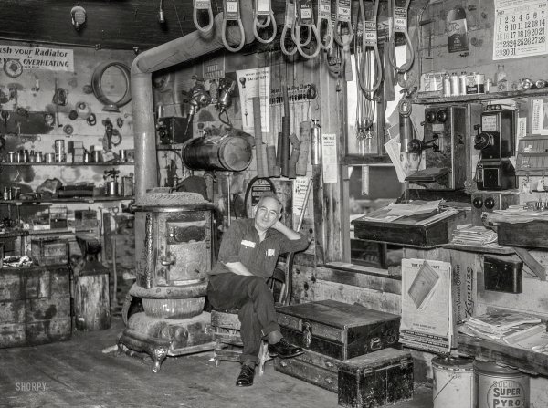 1937 Cambridge Vermont Garage.jpg